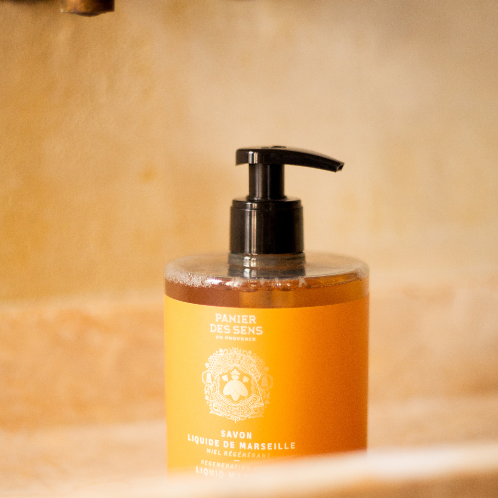 Panier des Sens Honey Marseille Liquid Soap in 500ml pump bottle, made in France with organic honey and propolis.