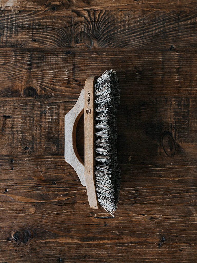 Redecker Scrub Brush - Bow Shape Handle