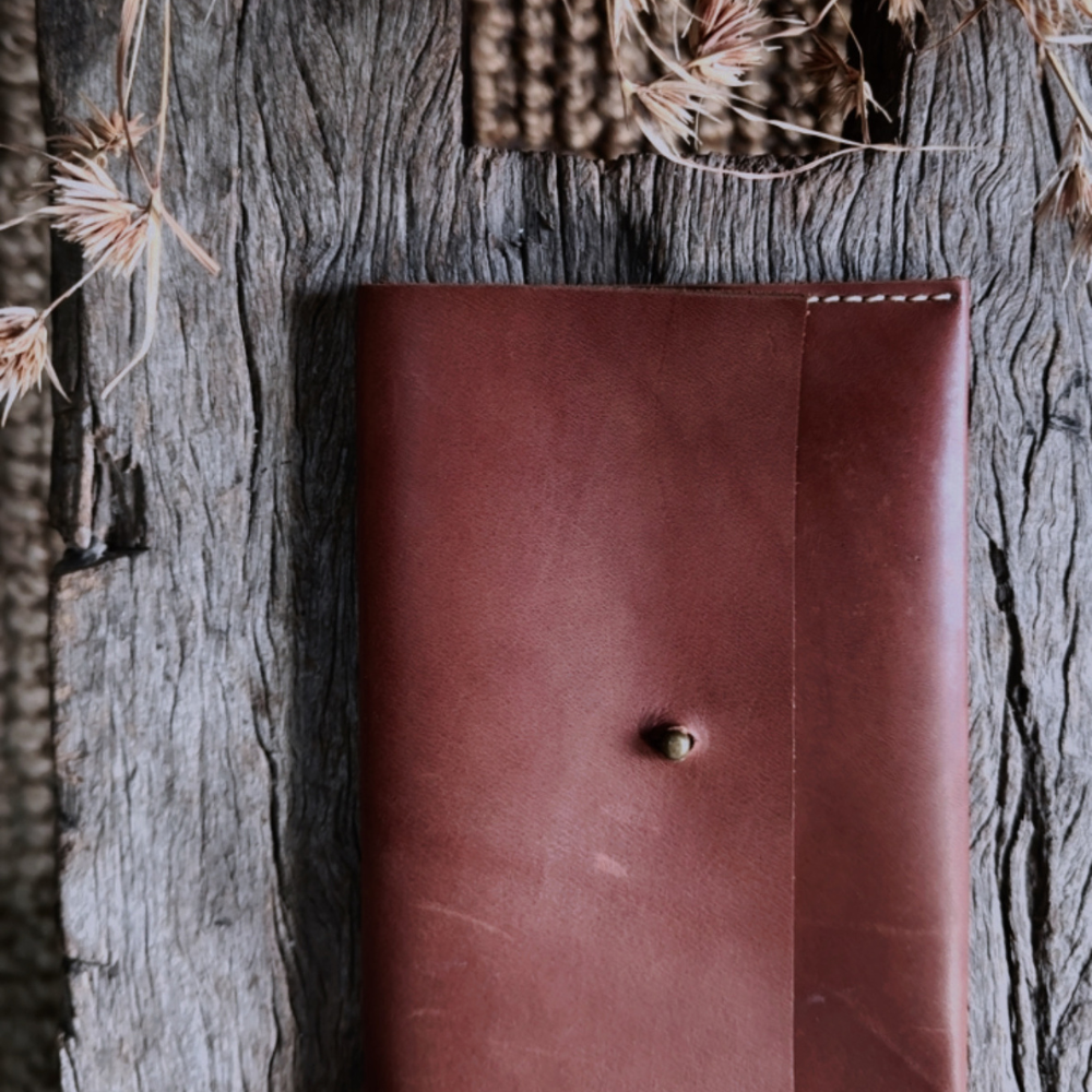 Handmade Leather Pouch - Straight Closure