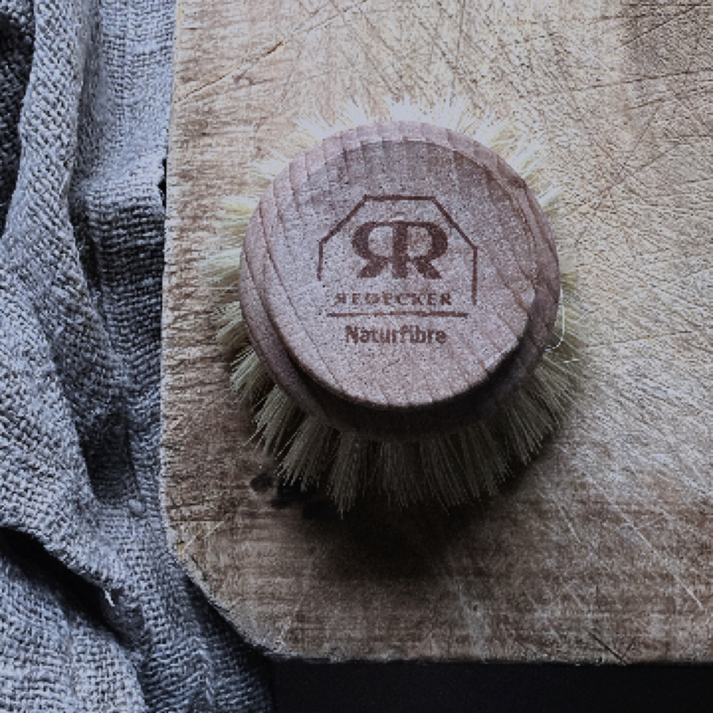 Redecker dish brush replacement head made from tampico fibre and beechwood. Shop at Tomolly.